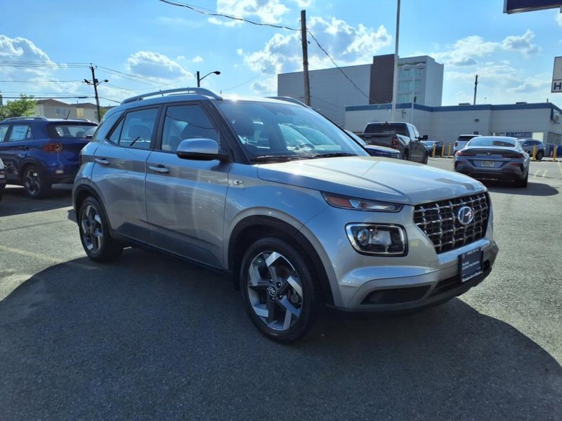 Certified 2023 Hyundai Venue SEL image 1