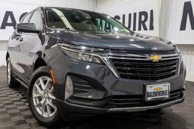 Certified 2022 Chevrolet Equinox LT image 1