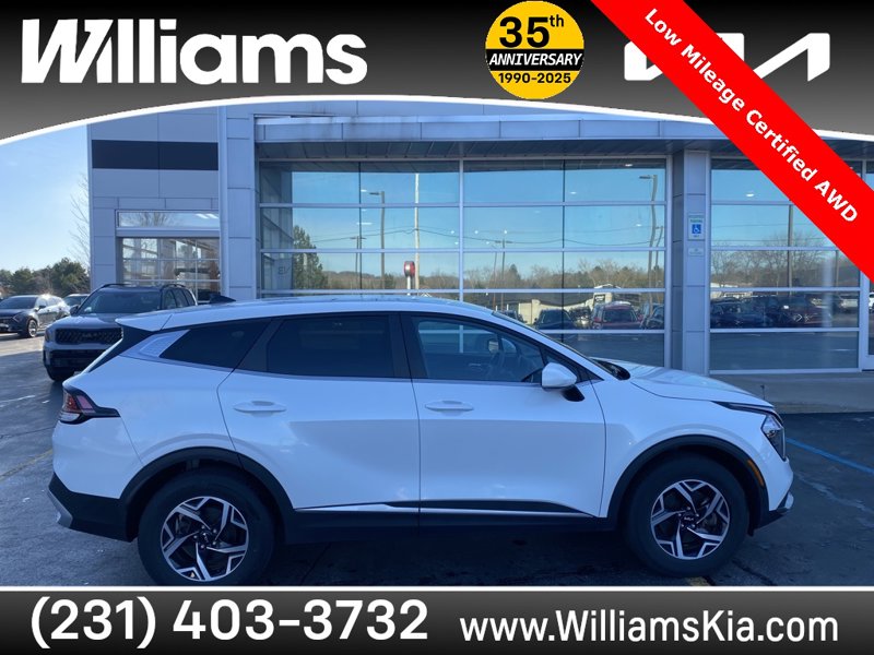 Certified 2023 Kia Sportage LX image 1