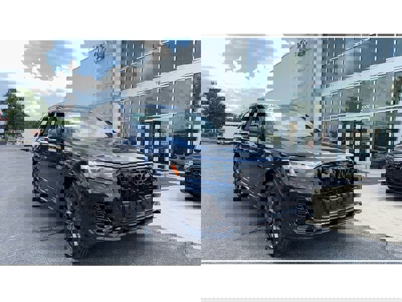 Certified 2025 Audi Q7 3.0T Premium Plus image 1