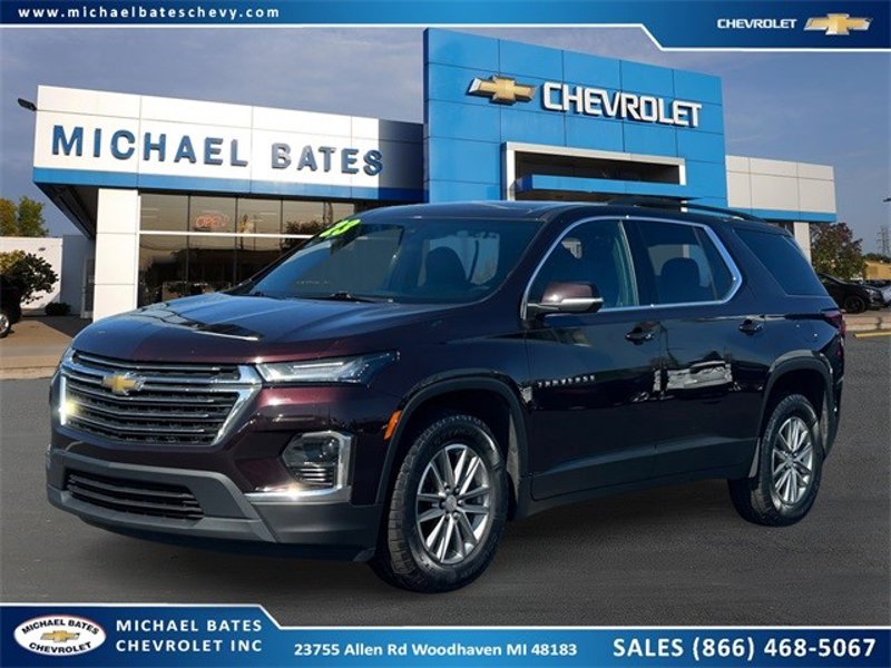 Certified 2023 Chevrolet Traverse LT w/ LPO, Floor Liner Package image 1