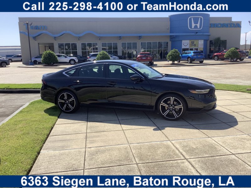 Certified 2025 Honda Accord Sport image 1