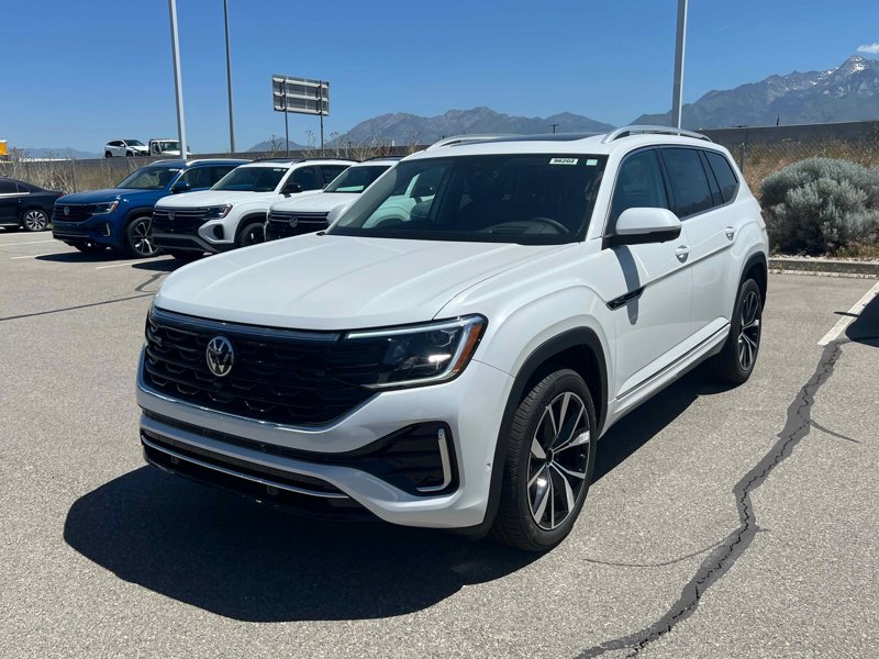 New 2025 Volkswagen Atlas SEL Premium R-Line image 1