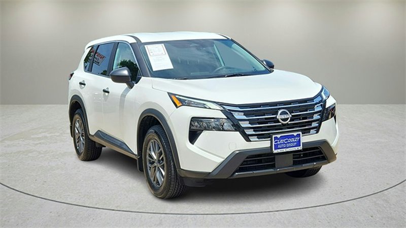 Certified 2025 Nissan Rogue S image 1
