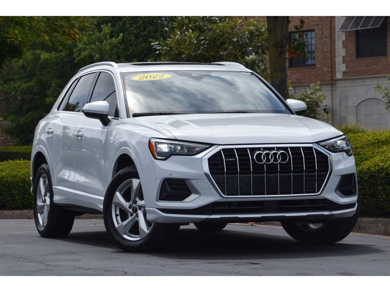 Certified 2022 Audi Q3 2.0T Premium w/ Convenience Package image 1