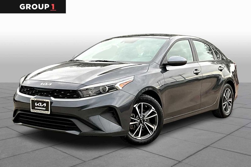 Certified 2023 Kia Forte LXS image 1