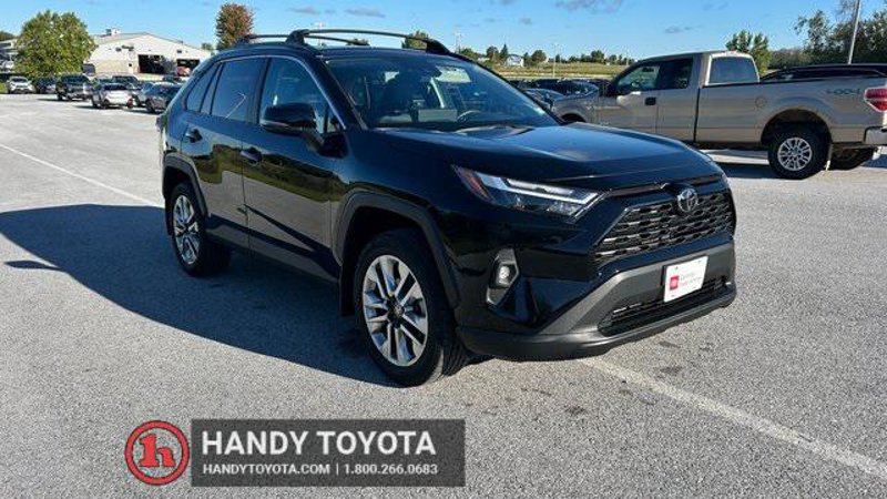 Certified 2023 Toyota RAV4 XLE Premium image 1