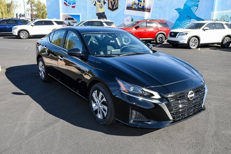 Certified 2025 Nissan Altima 2.5 S image 1