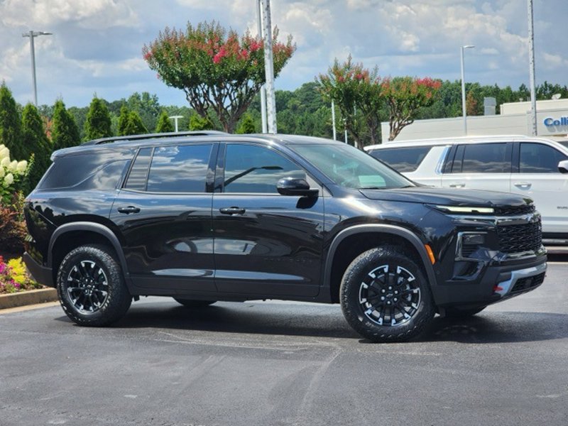New 2026 Chevrolet Traverse Z71 w/ Driver Confidence Package image 1