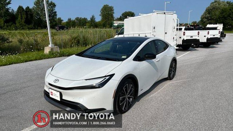 Certified 2023 Toyota Prius XLE image 1