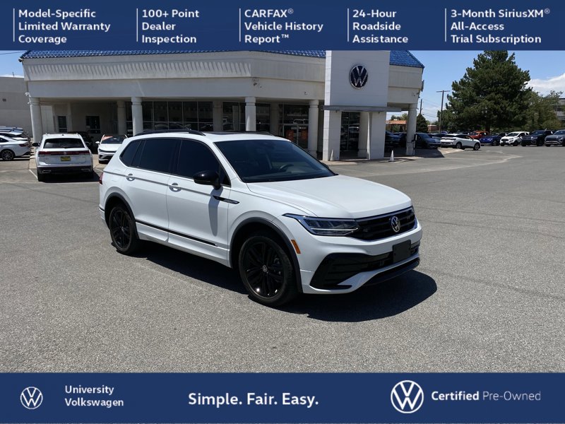 Certified 2022 Volkswagen Tiguan SE R-Line image 1