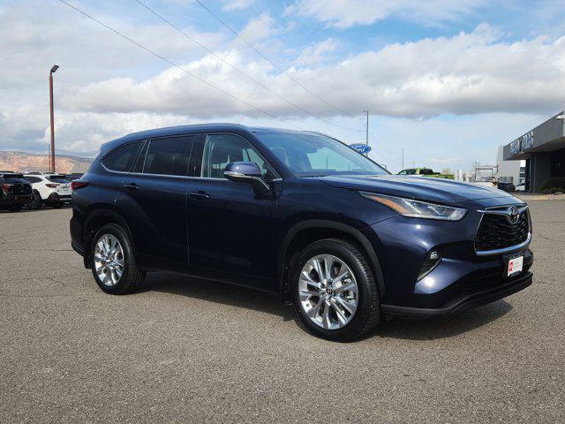 Certified 2024 Toyota Highlander Limited image 1