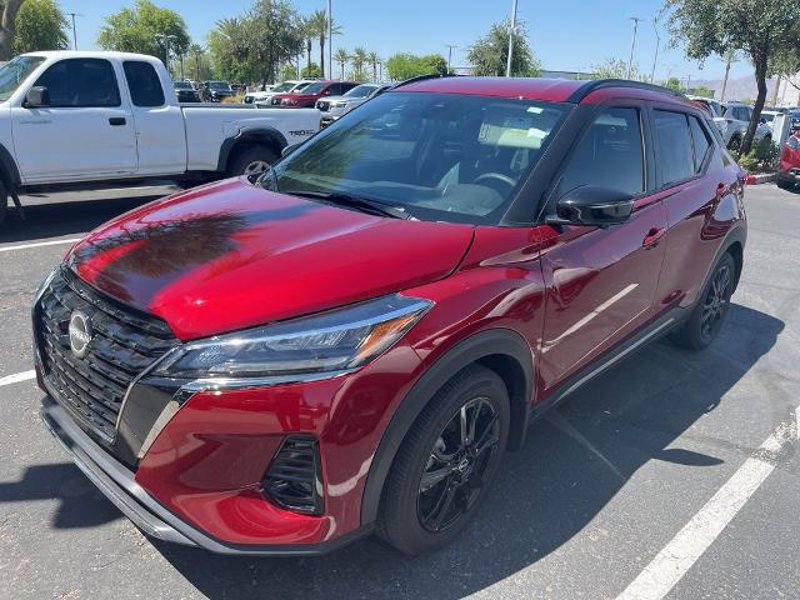Certified 2023 Nissan Kicks SR image 1