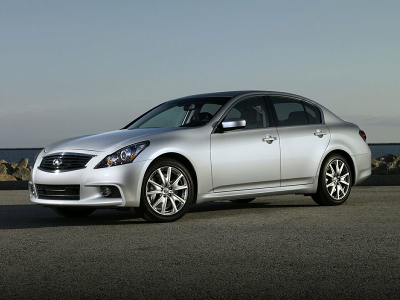 Used 2015 INFINITI Q40 image 1
