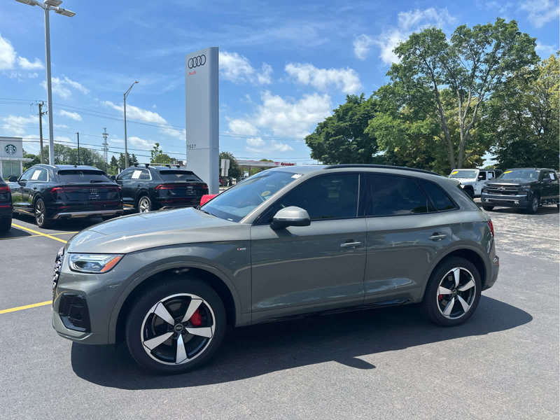 Certified 2024 Audi Q5 2.0T Premium Plus image 1