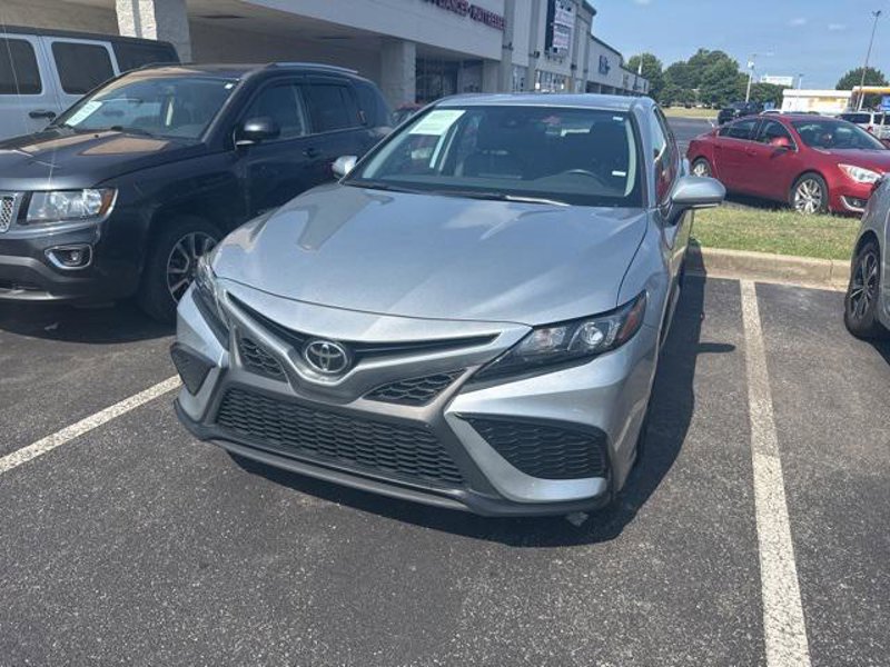 Certified 2023 Toyota Camry SE image 1