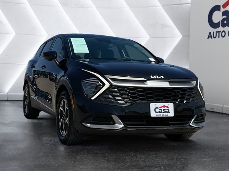 Certified 2024 Kia Sportage LX image 1