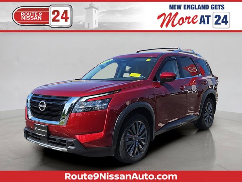 Certified 2023 Nissan Pathfinder SL image 1