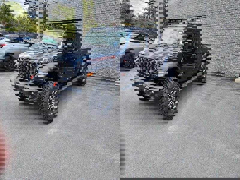 New 2025 Jeep Gladiator Mojave image 1