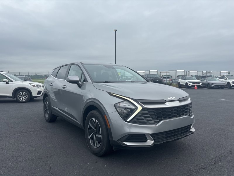 Certified 2023 Kia Sportage LX image 1
