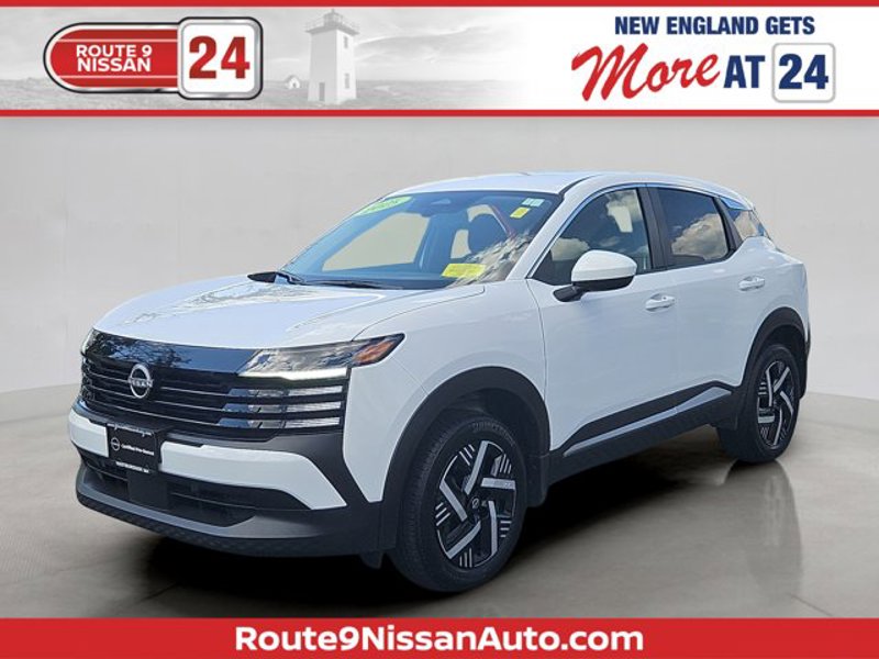 Certified 2025 Nissan Kicks SV image 1