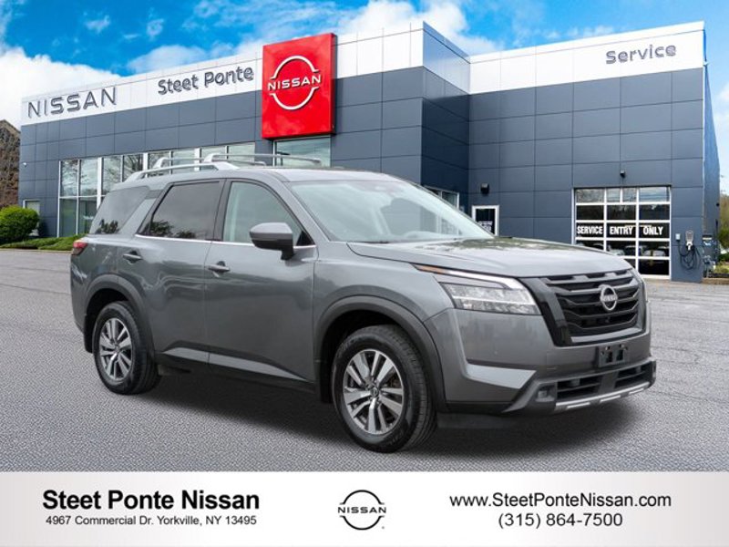Certified 2022 Nissan Pathfinder SL image 1