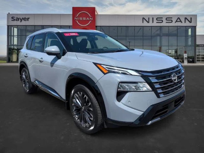 Certified 2024 Nissan Rogue Platinum w/ Platinum Premium Package image 1