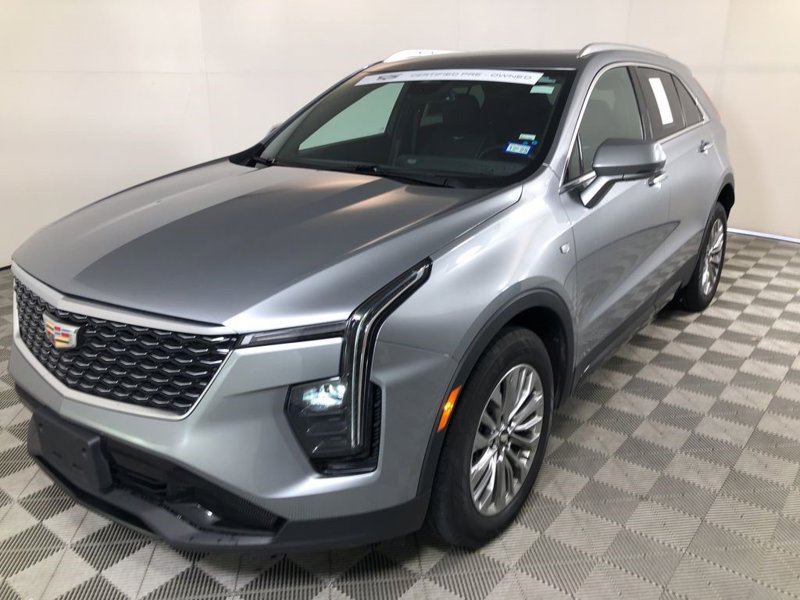 Certified 2024 Cadillac XT4 Premium Luxury image 1