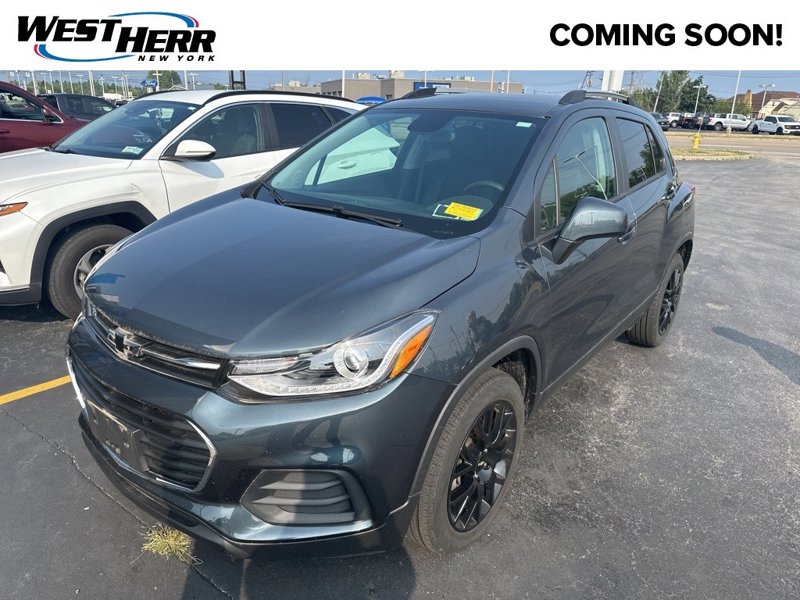 Certified 2022 Chevrolet Trax LT w/ Premium Seat Package image 1