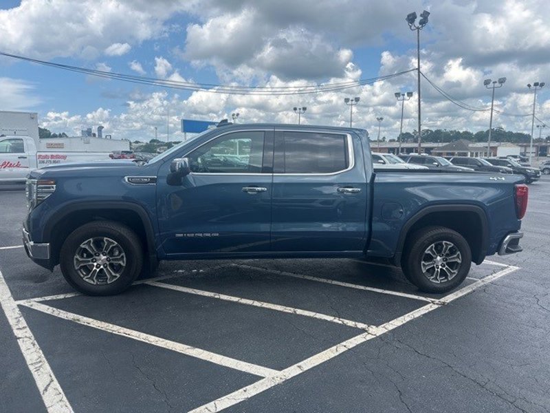 Certified 2024 GMC Sierra 1500 SLT image 1