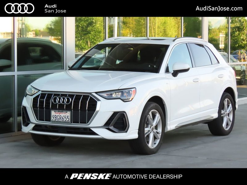 Certified 2022 Audi Q3 2.0T Premium w/ Convenience Package image 1