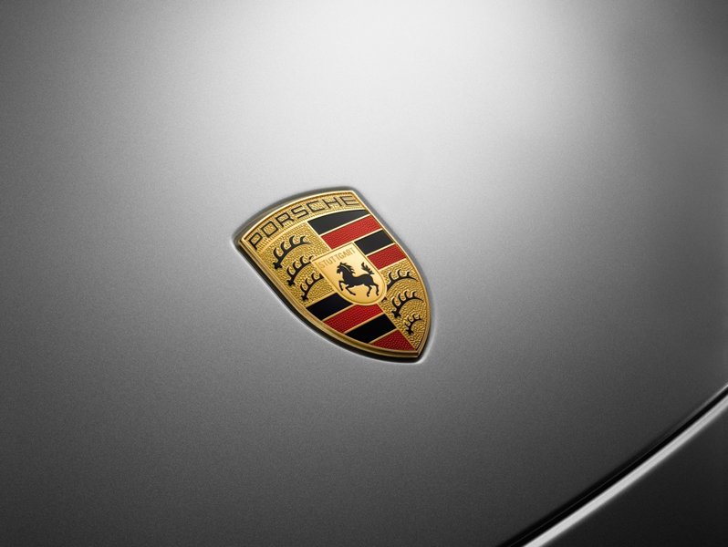 Used 2024 Porsche Taycan 4S image 1