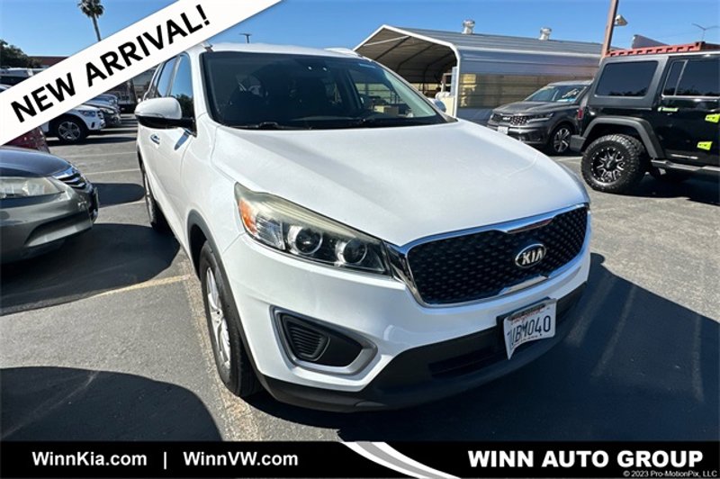 Certified 2017 Kia Sorento LX image 1