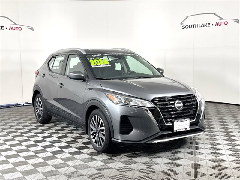 Certified 2024 Nissan Kicks SV image 1