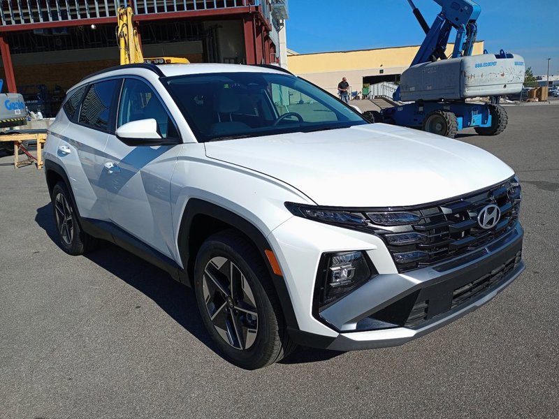 Certified 2025 Hyundai Tucson SEL image 1