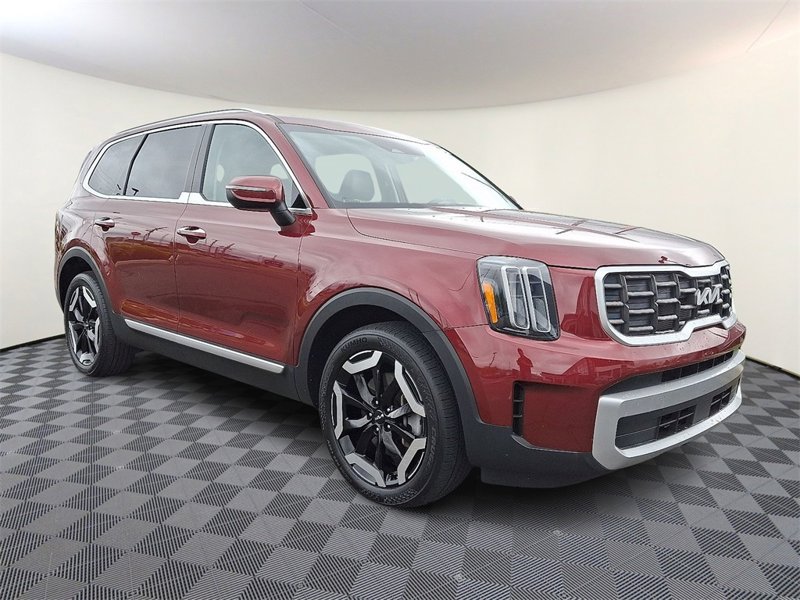 Certified 2023 Kia Telluride S w/ S Sunroof Package image 1