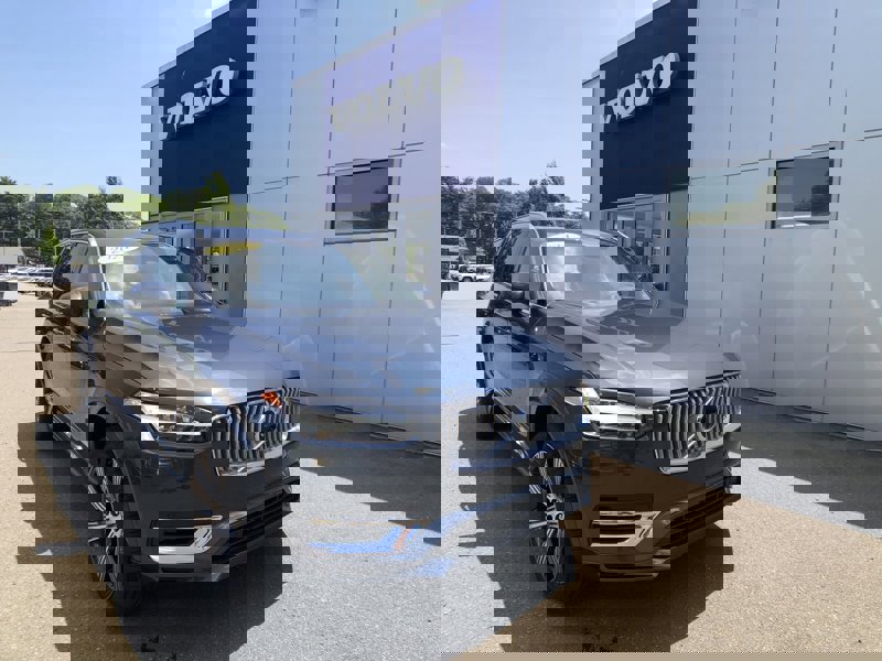 Certified 2024 Volvo XC90 T8 Ultimate w/ Lounge Package image 1