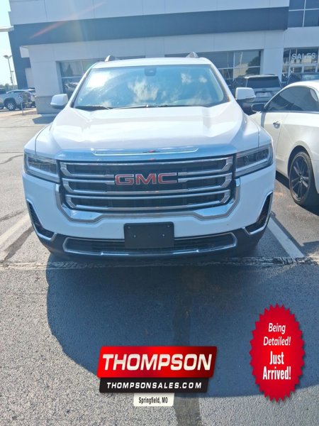 Certified 2023 GMC Acadia SLT image 1