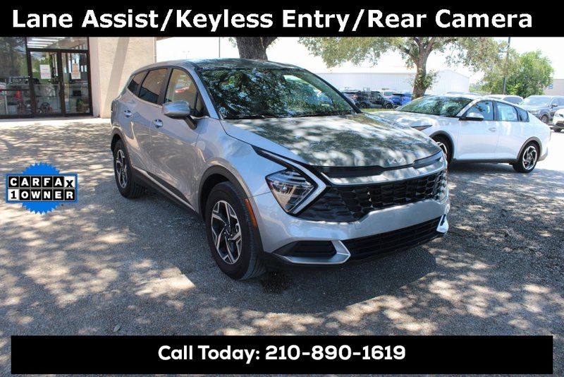 Certified 2024 Kia Sportage LX image 1