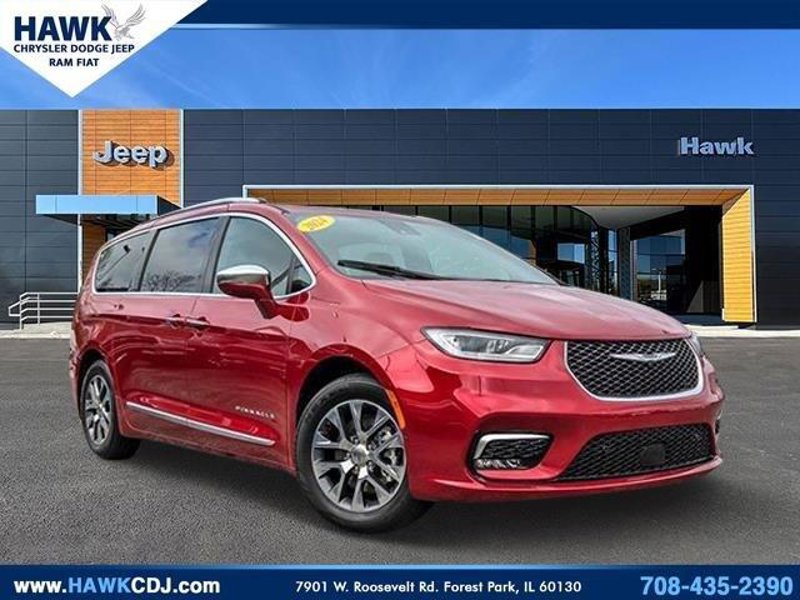 Certified 2024 Chrysler Pacifica Pinnacle image 1