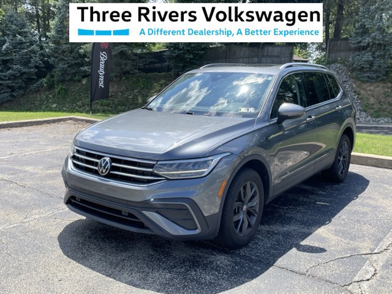 Certified 2022 Volkswagen Tiguan SE image 1