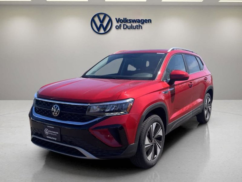 Certified 2024 Volkswagen Taos SE image 1