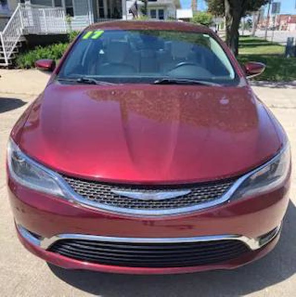 Certified 2017 Chrysler 200 Limited Platinum image 1