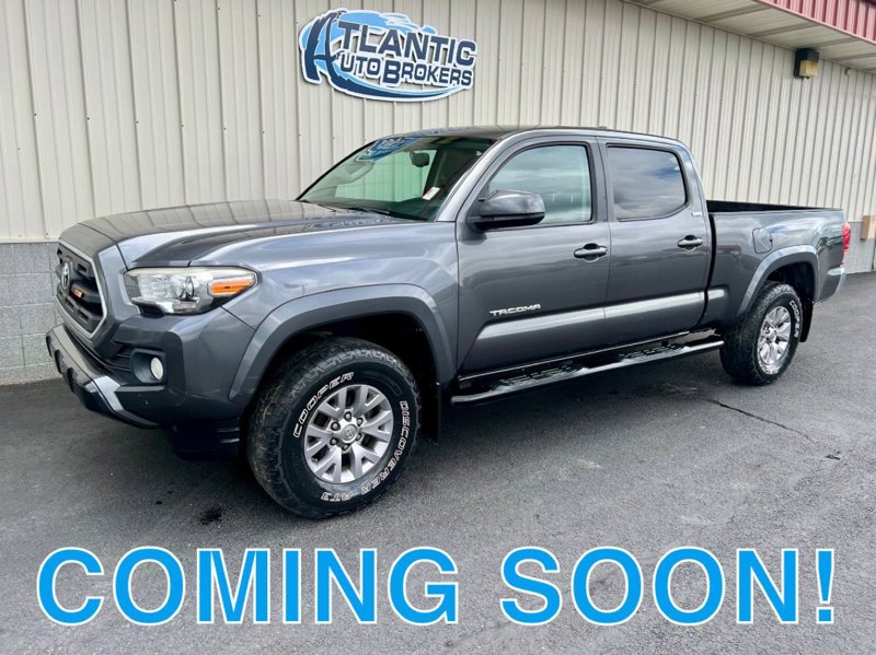 Used 2017 Toyota Tacoma SR5 image 1