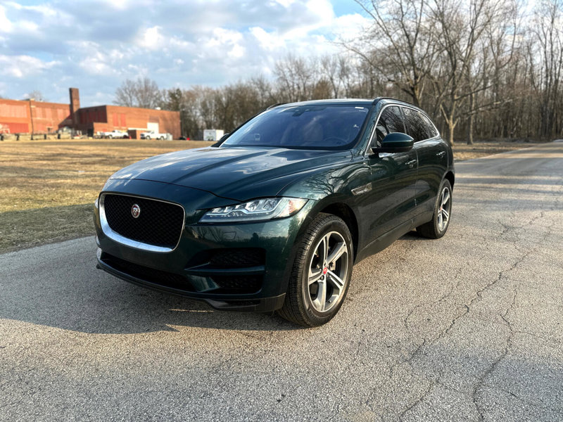 Used 2017 Jaguar F-PACE Prestige image 1