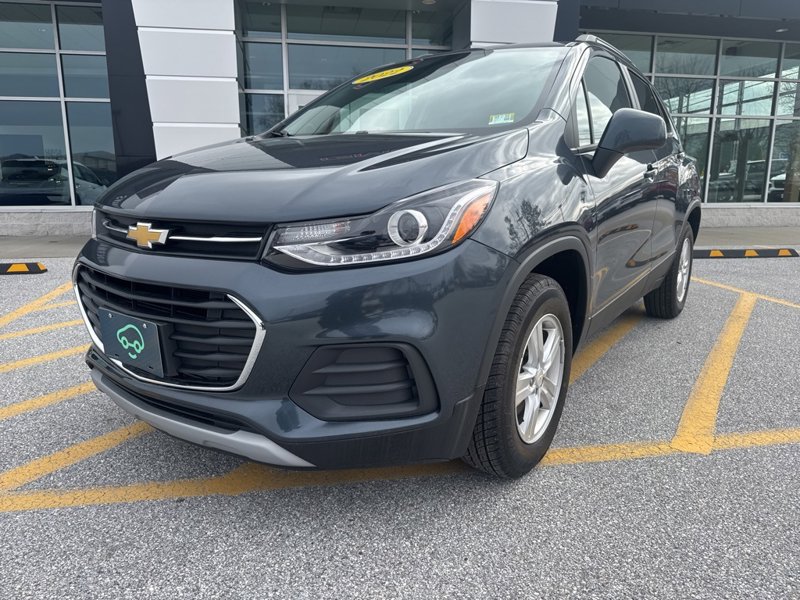 Certified 2022 Chevrolet Trax LT w/ LT Convenience Package image 1