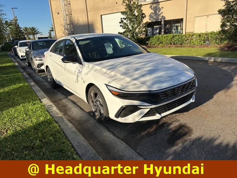 Certified 2025 Hyundai Elantra Sport image 1