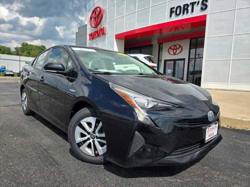 Certified 2017 Toyota Prius Two image 1