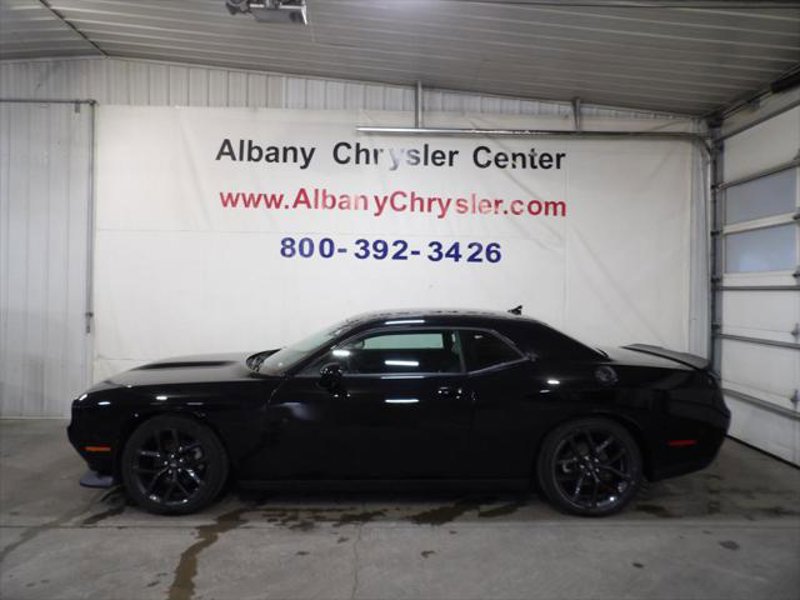 Certified 2022 Dodge Challenger R/T w/ Plus Package image 1