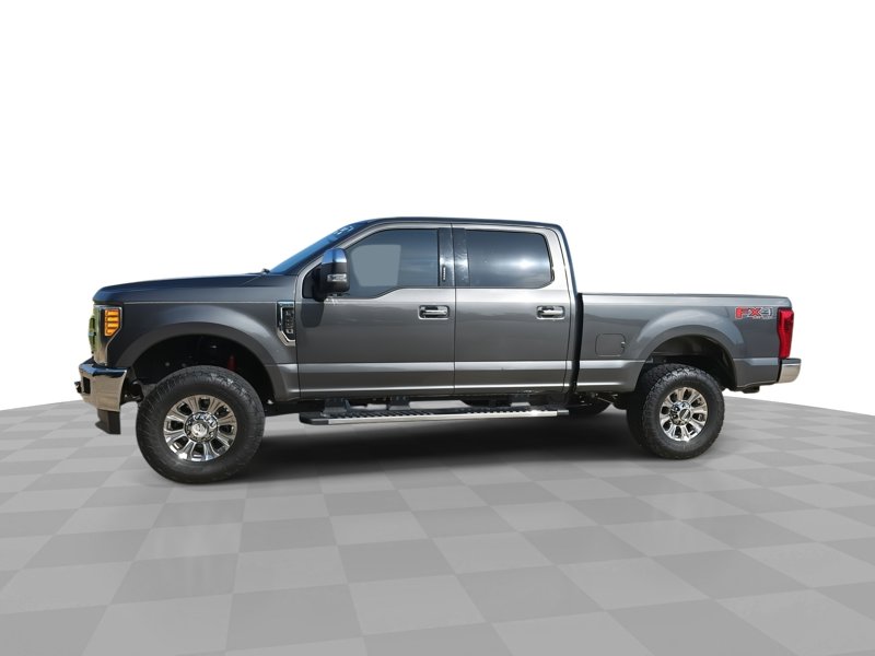 Used 2017 Ford F250 XLT w/ XLT Premium Package image 1
